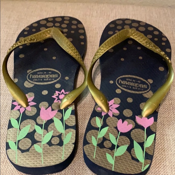 Shoes - Women’s Havaianas/ USA 7/8